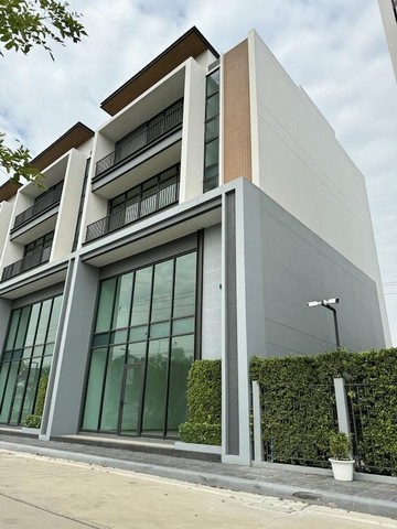 PB4224 ให้เช่าทาวน์โฮม 4 ชั้น โครงการ Maison168 เมืองทองธานี .