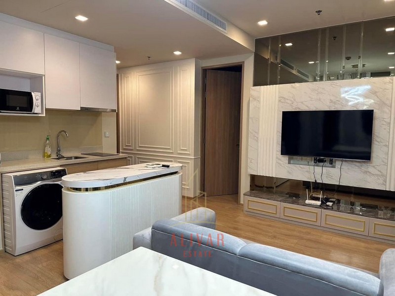 For rent Condo Noble Around Sukhumvit 33 Fully furnished .