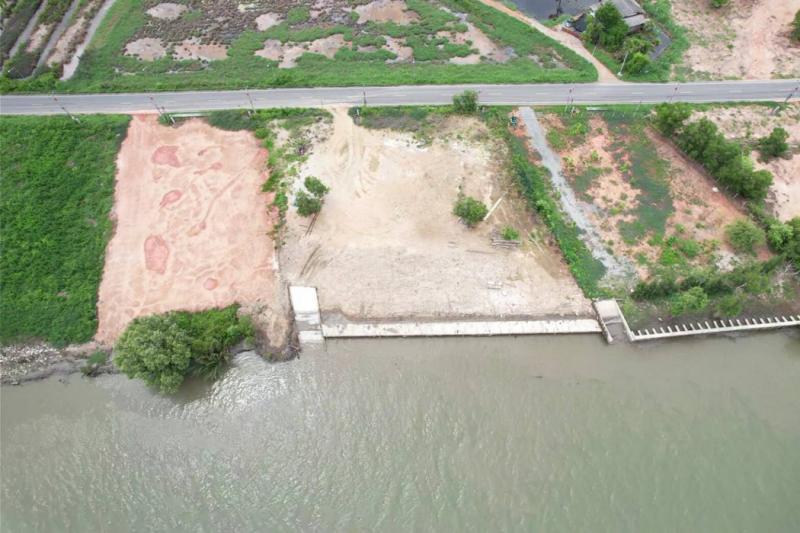 ขายที่ดินติดแม่น้ำบางปะกง 2 ไร่ บ้านโพธิ์ วิวสวย 180 องศาบรรยากาศดีสุดพรีเมี่ยม ติดถนนลาดยาง ถมแล้วพร้อมแนวเขื่อนกันน้ำ จ.ฉะเชิงเทรา