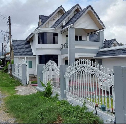 For Rent : Kathu, 2-story detached house, 4 Bedrooms 4 Bathrooms.