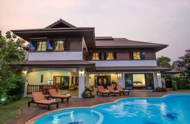 บ้านพัก Pool villa ให้เช่า 125,000 บาท สามารถรองรับได้ถึง 12-14 ท.