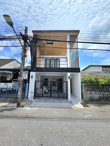 For Sales : Thalang, 2-story townhouse, 4B3B.