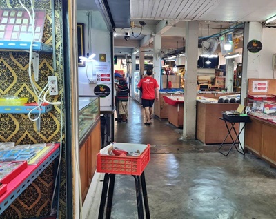 เซ้งร้านจำหน่ายวัตถุมงคล ติดท่าเรือท่ามหาราช .