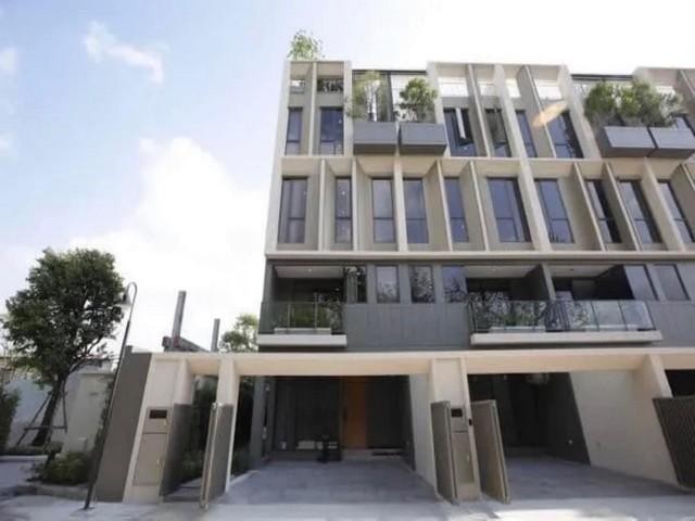 PO1077 ขาย ทาวน์โฮม Luxury Townhome 3.5 ชั้น โครงการ เธอ.