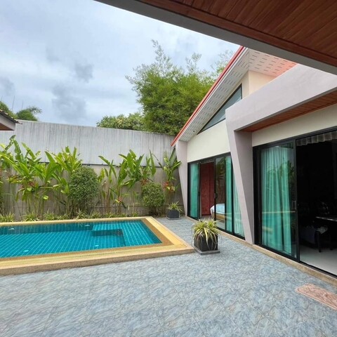 Pool private villa 2br  Located in Rawai.