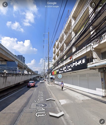 ให้เช่าตึกแถว 5 ห้อง ติดถนนรัตนาธิเบศร์ ใกล้ MRT ศูนย์ราชการนนทบุ.