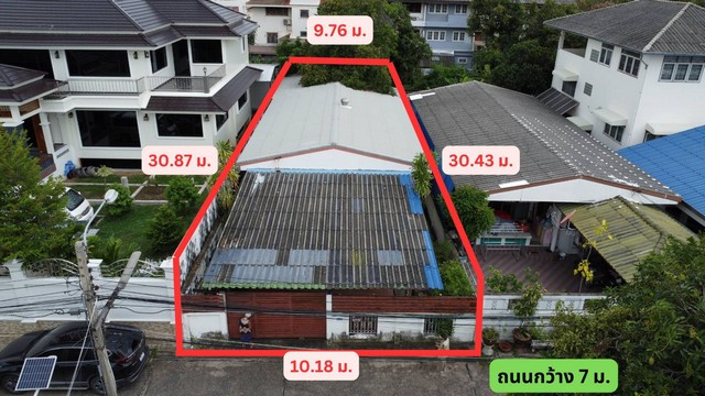 ขายด่วน ที่ดินพร้อมบ้าน ทำเลดี ซอยอ่อนนุช17 แยก16(2)  .