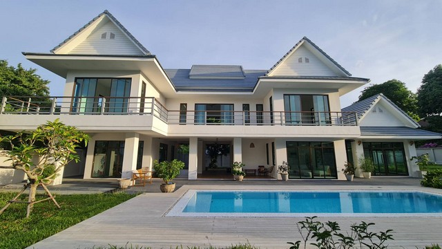 ขายบ้าน pool villa บางเสร่ สัตหีบ ชลบุรี ขายบ้านพูลวิลล่าชลบุรี  .