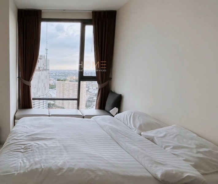 Sell with Tenant Rhythm Sukhumvit 42 1 Bed 1 Bath 45 sqm  .