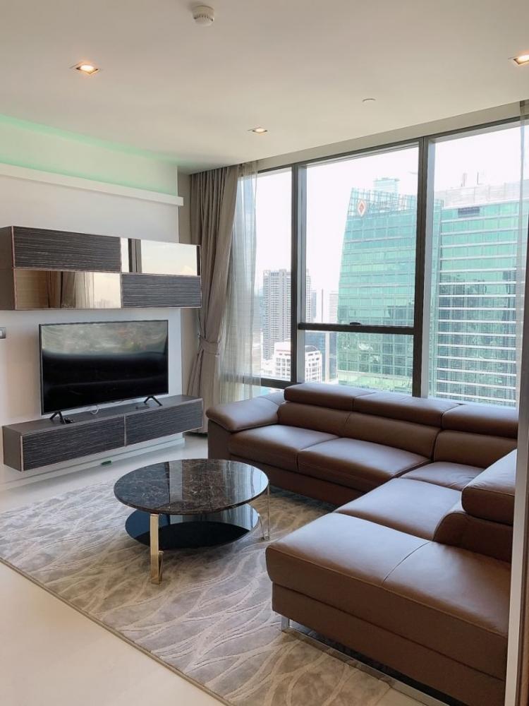 The Bangkok Sathorn  Built-in interior โรงแรม 5 ดาว  .