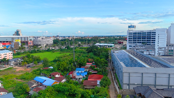 ขายที่ดินสวยพร้อมสิ่งปลูกสร้าง  .