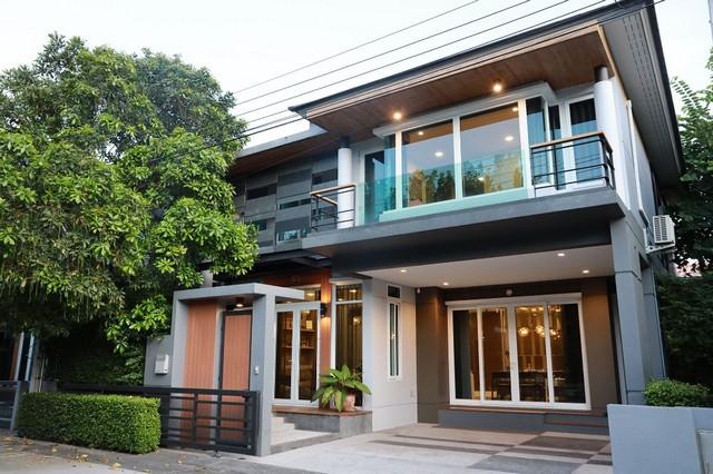 ขายบ้านเดี่ยว 2 ชั้น 58 ตรว. The Gallery House Pattern ย่านลาดพร้  .