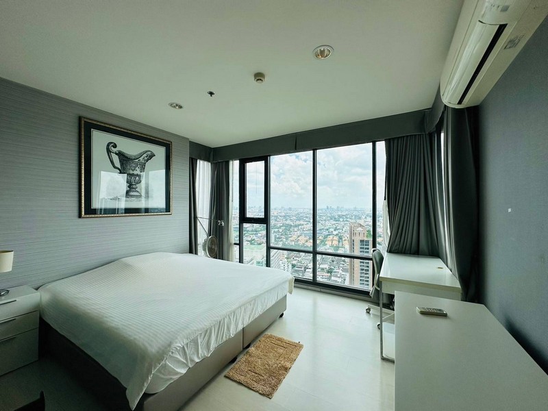 For Rent Rhythm Sukhumvit 42 2 Bed 2 Bath 78 sqm. Floor 34  .