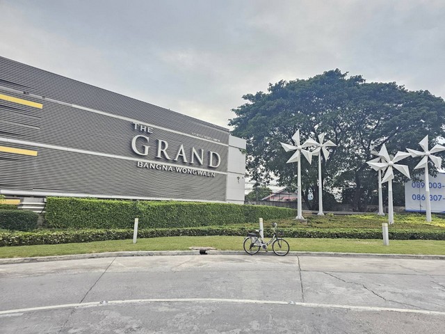 ขายบ้าน The Grand บางนา-วงแหวน หน้าบ้านวิวสวนร่มรื่น.