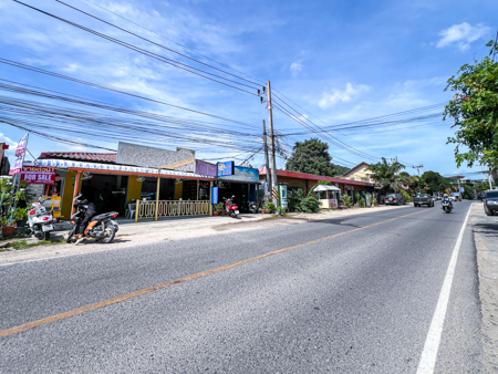 ขายบ้านพร้อมที่ดิน 7 หลัง ใกล้หาดบางรักษ์ ตำบลบ่อผุด เกาะสมุย  .