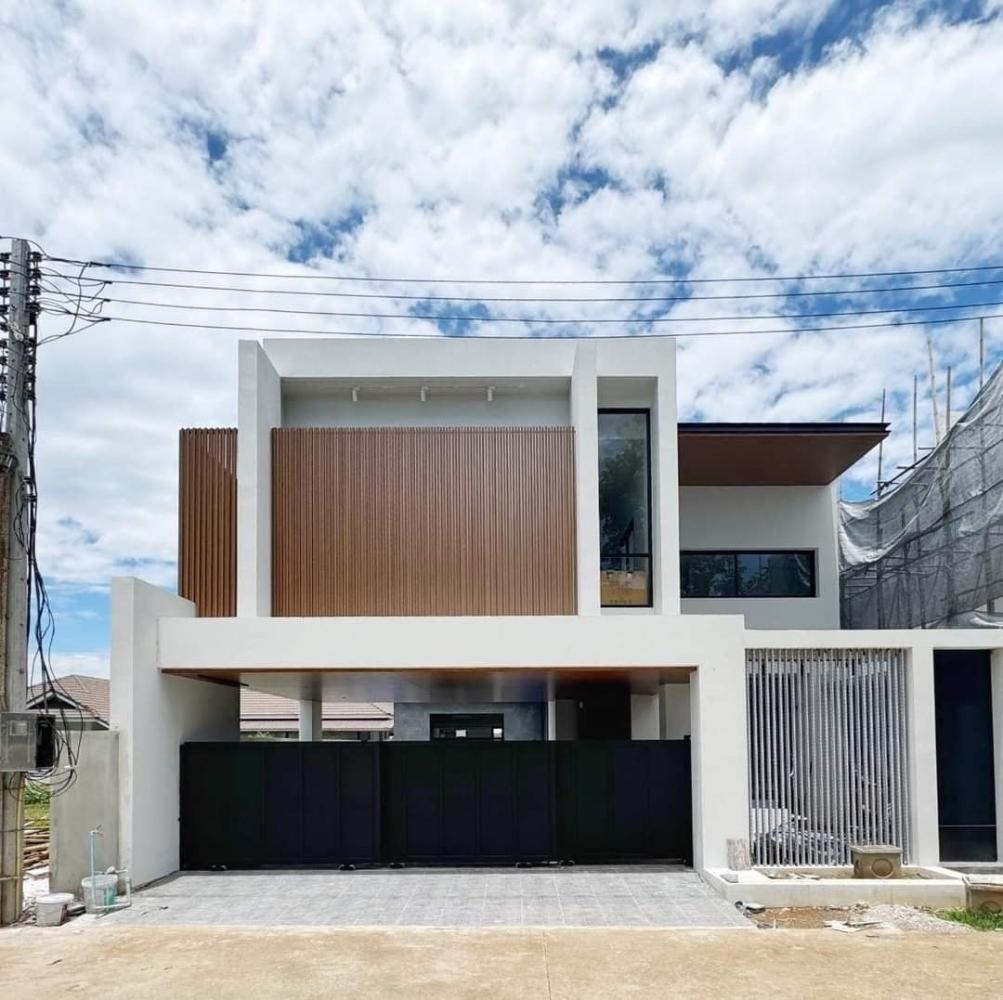 Modern Pool Villa ราคาเริ่มต้น 10.5 ลบ. แม่เหียะ 2 หลังเท่านั้น  .