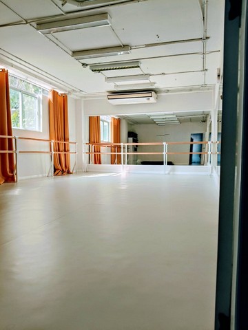 Space for rent as Yoga room ให้เช่าพื้นที่ ห้องโยคะ 83 sqm. Ekama  .