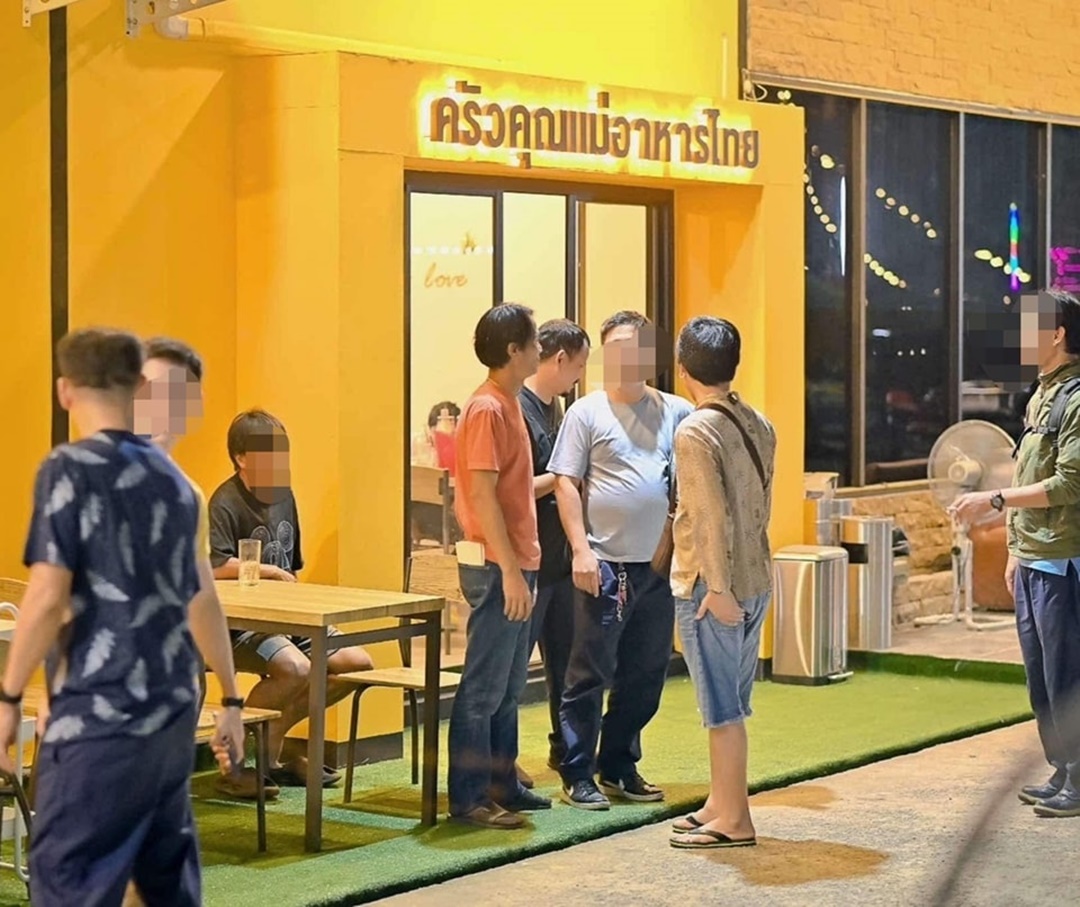 เซ้งร้าน สนุ๊กเกอร์ หน้านิคมลาดกระบัง ใหญ่ที่สุดในย่านนี้  .