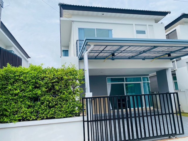 For Rent : Kohkaew, 2-story semi-detached house, 3B3B  .