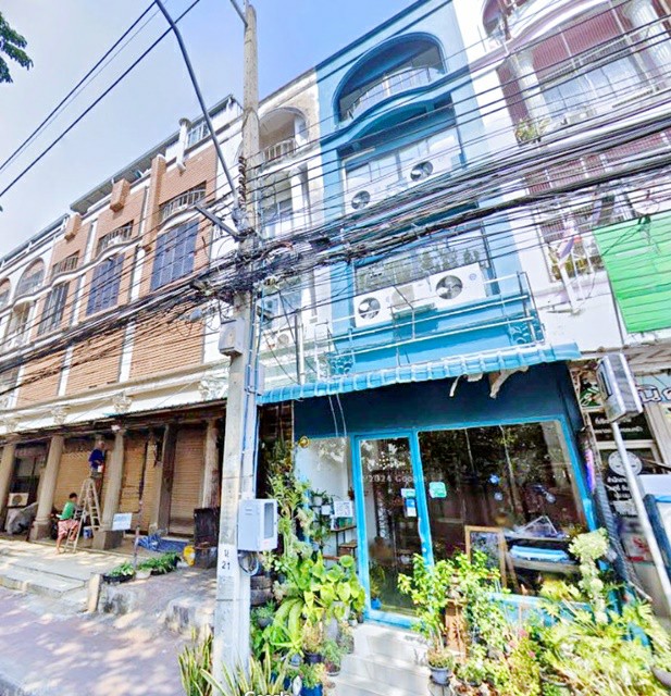 ให้เช่าอาคาร 4.5 ชั้น Cafe Studio Airbnb เดอะมอลล์ งามวงศ์วาน 37-  .