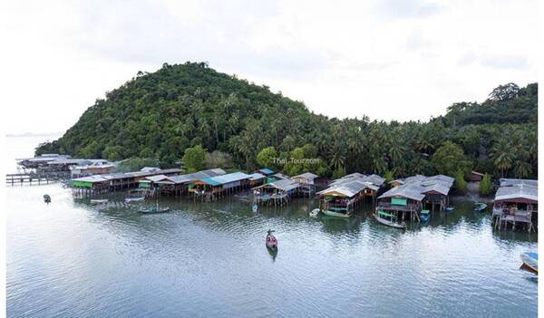 ขายบ้านพร้อมที่ดินติดหาด ตั้งอยู่ที่ เกาะพิทักษ์ ตำบลน้ำจืด 