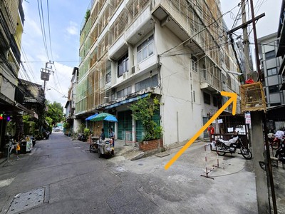 ขาย อาคารพาณิชย์ ซอย พญานาค ซอย กิ่งเพชร ถนน เพชรบุรี 23.3 ตารางว.