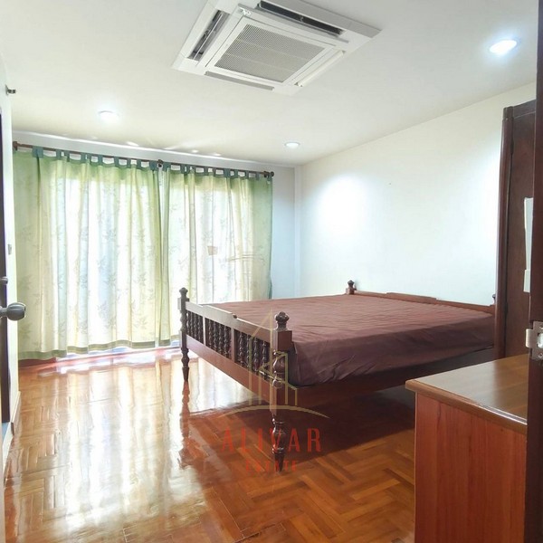 Condo for rent, fully furnished, Wittayu Complex, near BTS Ploenc.