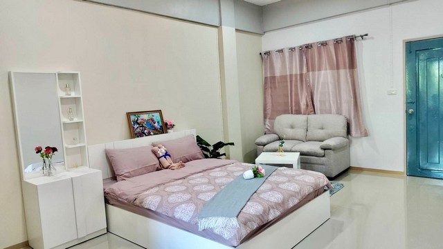 For Sale : Koh Sirey, Newly renovated room, studio room, 2nd flr..