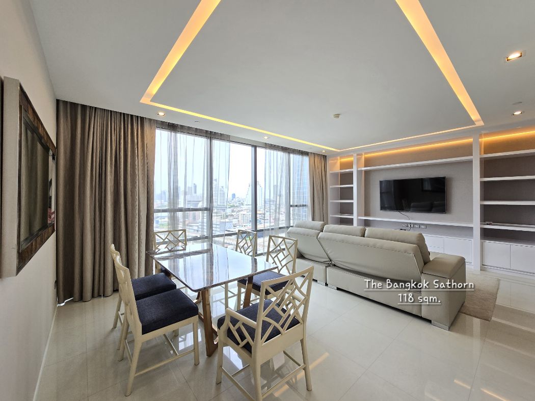 ให้เช่า คอนโด 2 bedrooms modern furnished เดอะ แบงค็อก สาทร 118 ตรม. near BTS Surasak and expressway