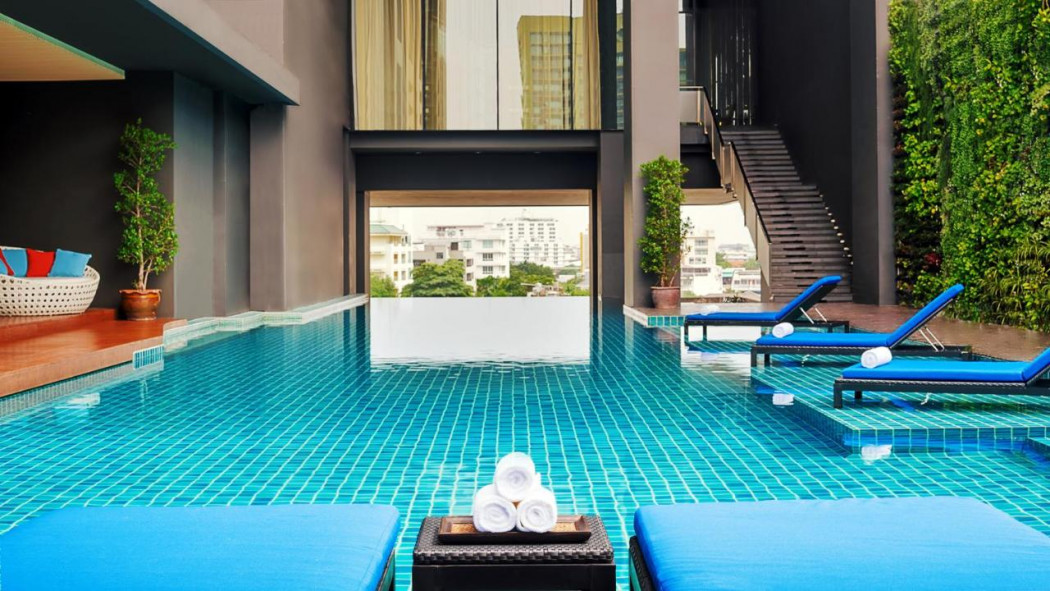 ให้เช่า: คอนโด 2 ห้องนอน Movenpick Residences เอกมัย ชั้นสูง วิวเมือง