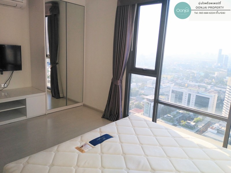 For Sell Rhythm Sukhumvit 42 2 Bed 2 Bath 77.71 sqm  .