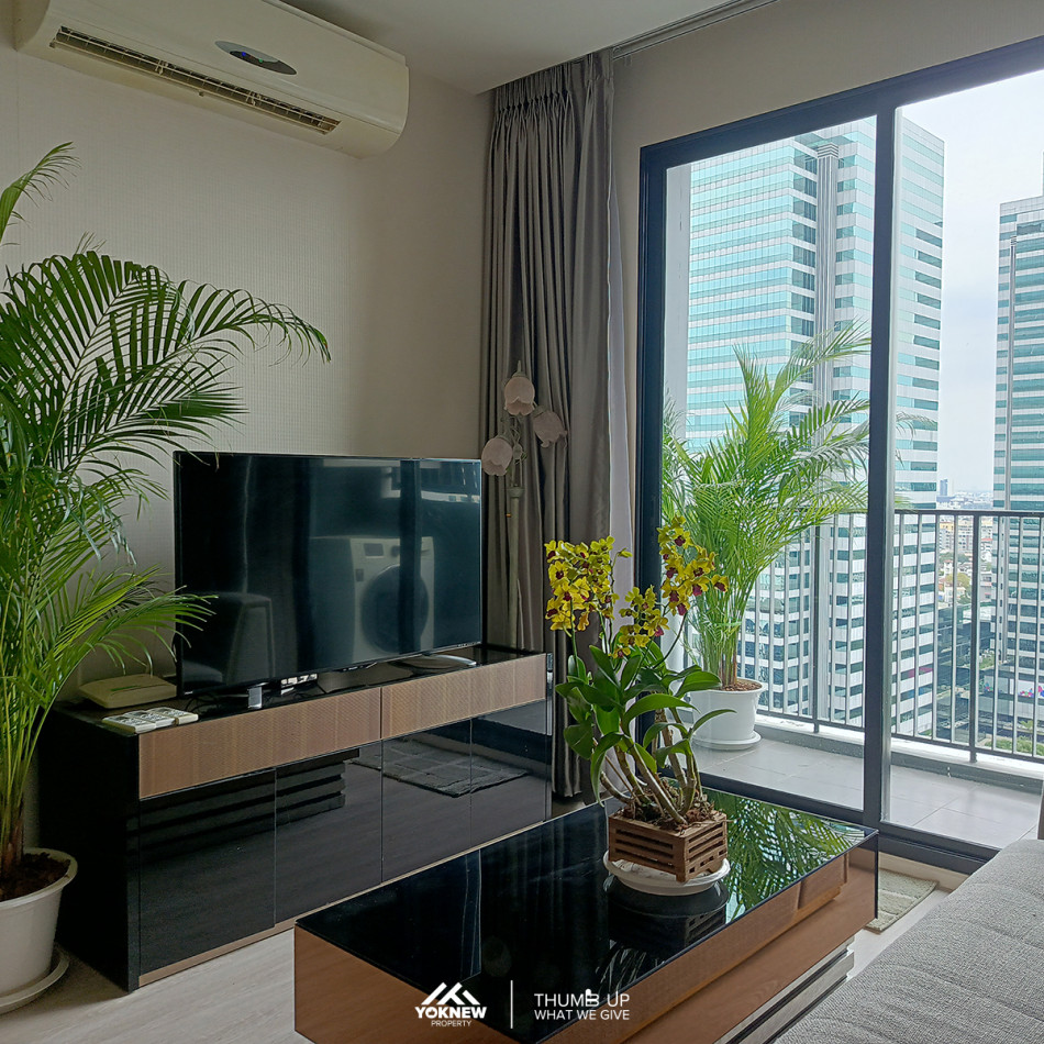 ขายQuinn Condo Ratchada 17  ห้องตกแต่งสวยงาม ขายพร้อมเฟอร์นิเจอร์จัดเต็ม ลากกระเป๋าเข้าอยู่ได้เลย