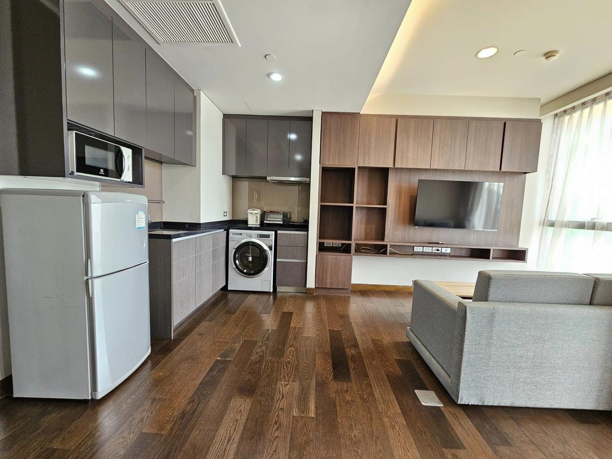 FOR RENT:  The Lumpini 24  ห้องสวย Fully Furnished ค่าเช่า 40,000  .