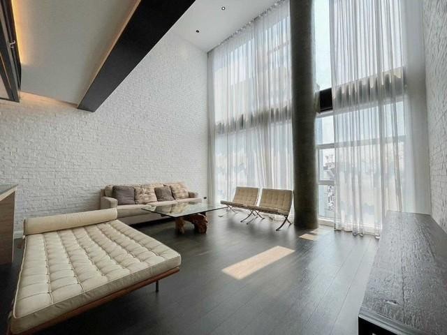 PB4690 ขายคอนโด Duplex Penthouse Condominium เพนท์เฮ้าส์ คอนโดมิเ  .