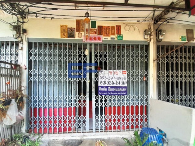 2-storey townhouse, Soi Taksin 34, Kobo Market  .