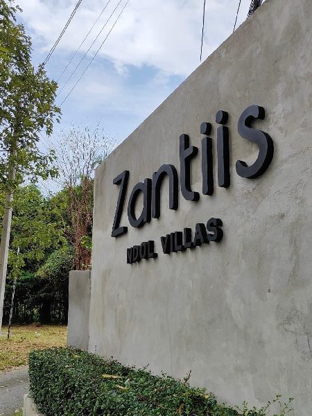  โอกาสพิเศษ! ขายรีสอร์ทหรู Zantiis Ndol Villas  .