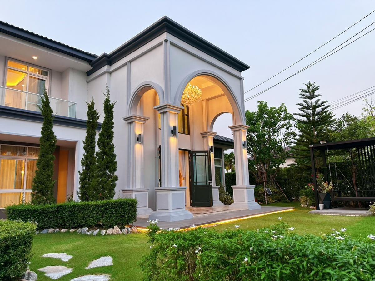 ขาย Luxury house วิวภูเขา  โครงการมัณฑนาซีรีนเลค เชียงใหม่  .