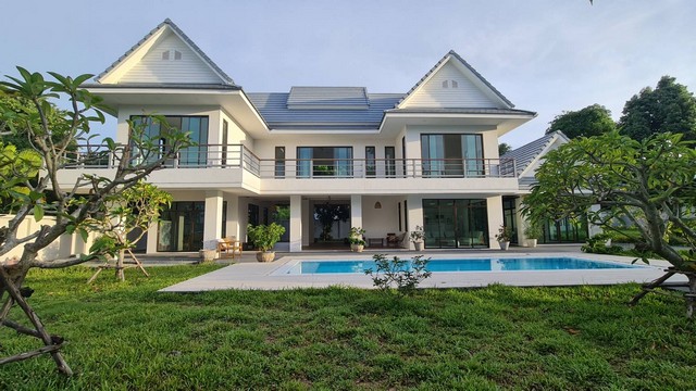 ขายบ้าน pool villa บางเสร่ สัตหีบ ชลบุรี ขายบ้านพูลวิลล่าชลบุรี  .