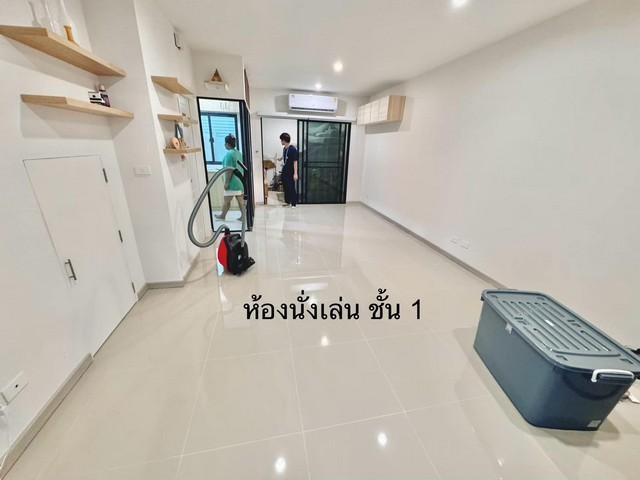 PB4810 ให้เช่าทาวน์โฮม 3ชั้น โครงการ พาทิโอ ศรีนครินทร์ - พระราม9  .