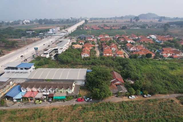 ขายที่ดิน 102 ตรว ห่างถนนสุขุมวิท 200 เมตร ใกล้บุญถาวรบางเสร่  .