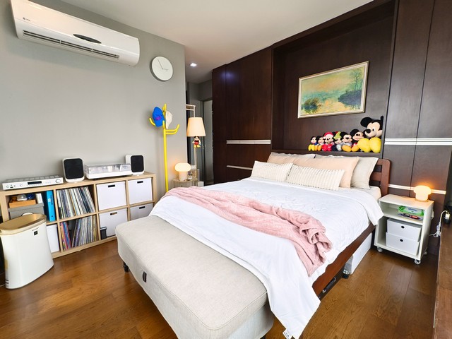 ขาย คอนโดหรู ติดถนนนราธิวาสฯ M Silom Pet friendly ชั้น26 ห้องมุม  .