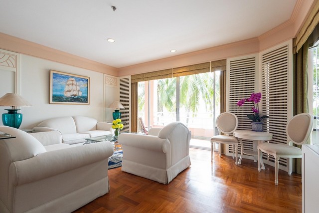 Springfield Beach Condominium in Cha Am, Phetchaburi For Sale  .