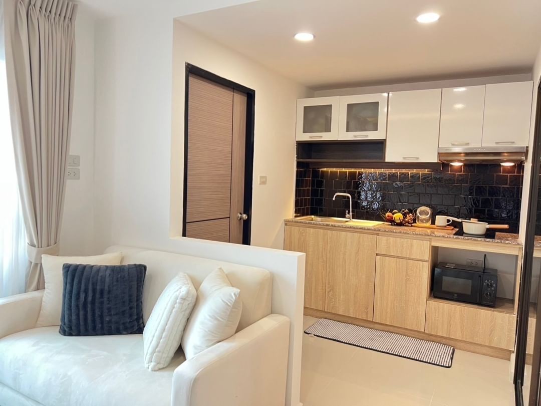 Airport Home Condo 1.59 ล้าน ห้องใหญ่ รีโนเวทใหม่ ตกแต่งสวย  .