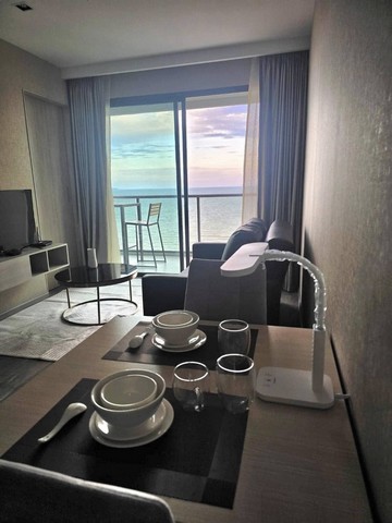 Ares condominium beachfront jomtien.   .