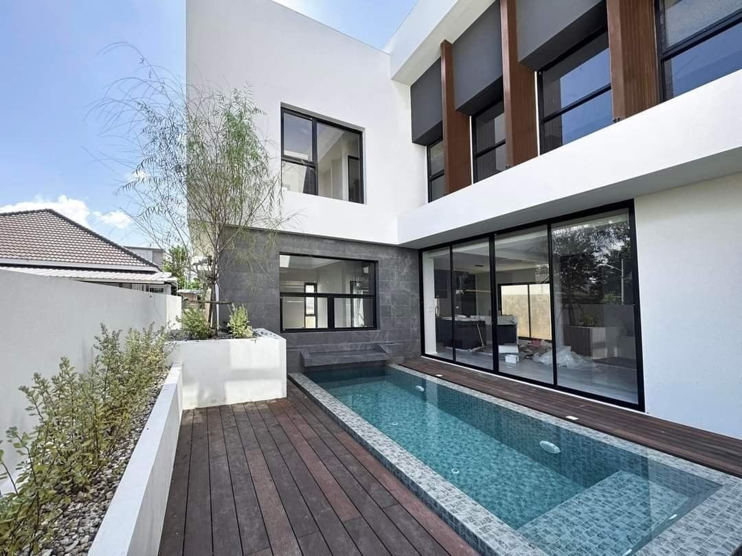 Modern Pool Villa ราคาเริ่มต้น 10.5 ลบ. แม่เหียะ 2 หลังเท่านั้น  .