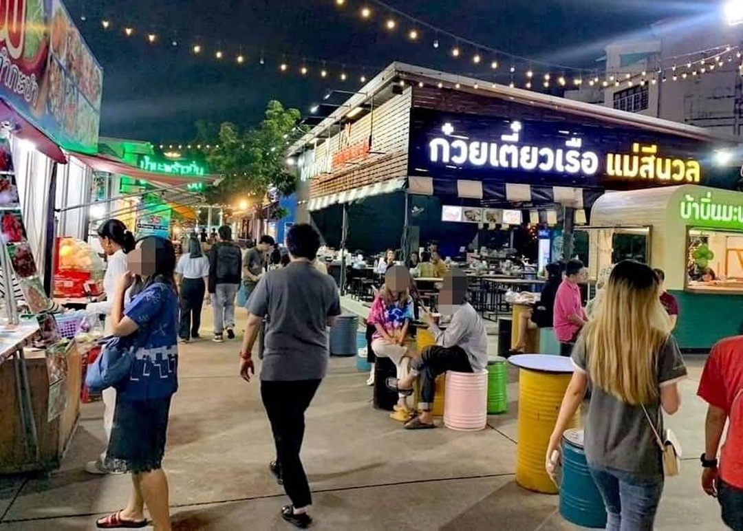 เซ้งด่วน ร้านก๋วยเตี๋ยวเรือ สาขาอุดมสุขวอล์ค ทำเลทอง  .