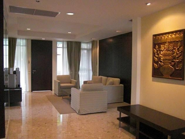 ให้เช่าบ้านเดี่ยว 2 ชั้น Bangkok Villa  เลียบทางด่วนเอกมัย-รามอิน  .