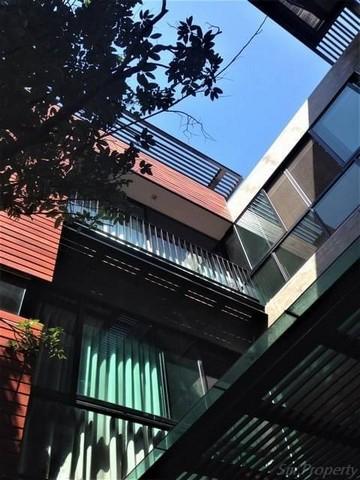 ขายบ้าน 3 ชั้น สไตล์ Modern Tropical Loft ย่านอารีย์ พหลโยธิน ซอย  .