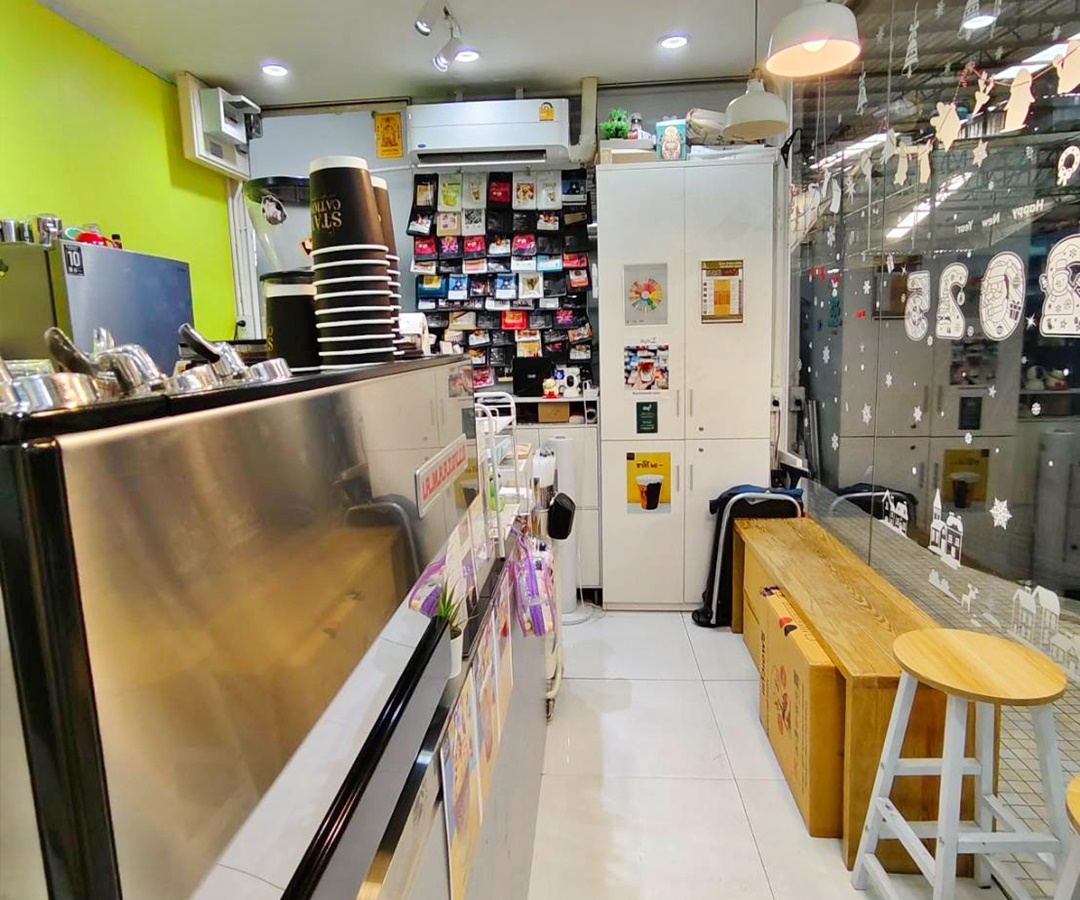 เซ้งร้านกาแฟ ในตลาดรวมทรัพย์ อโศกมนตรี สุขุมวิท 21  .