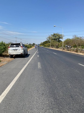 ขายที่ดินอยุธยาติดถนนสวย  .